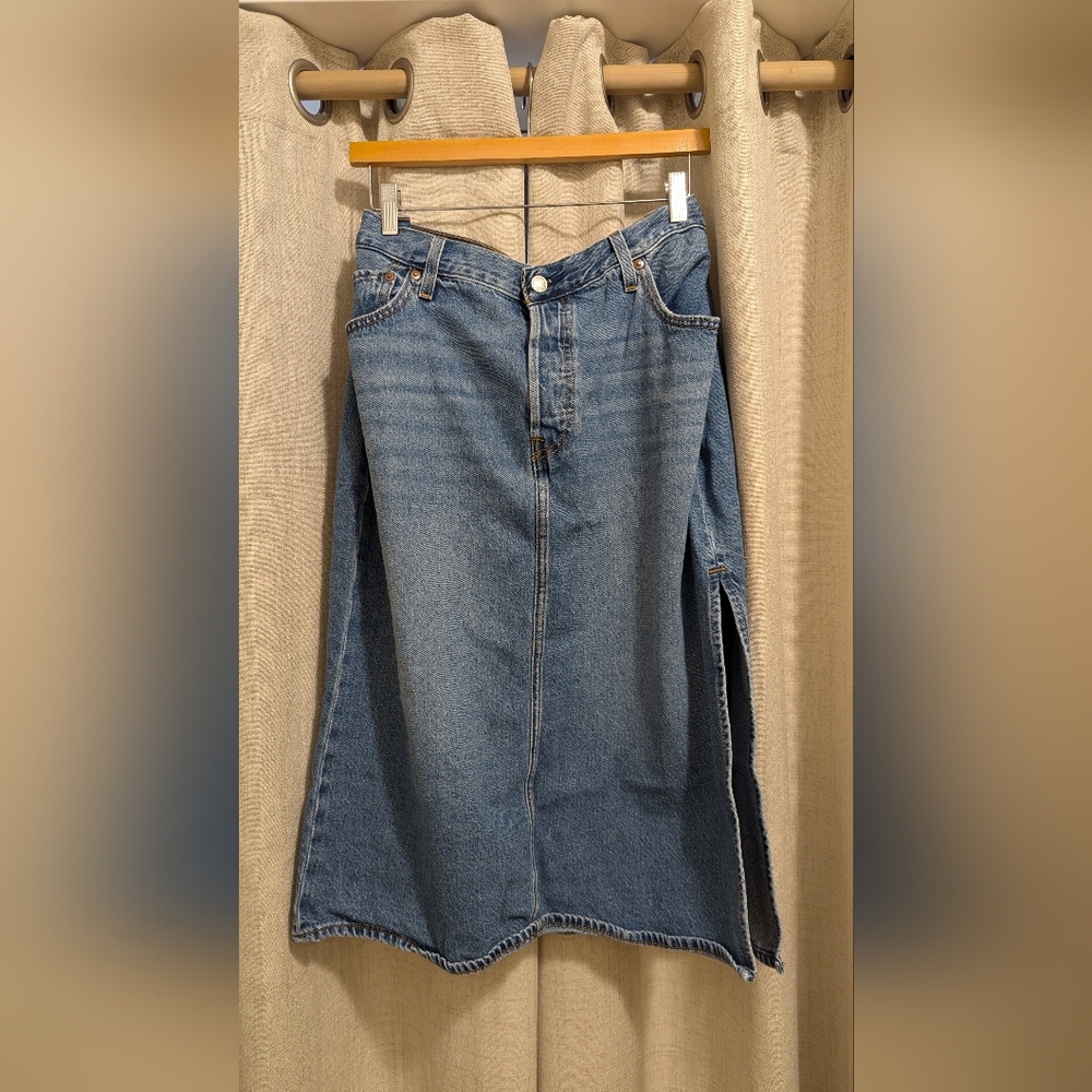 Women's Levi's Mid-Length Skirt with Slit sz-34 🧡
